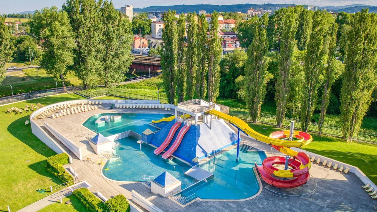 Hotel Aquacity Seasons Poprad Buitenkant foto