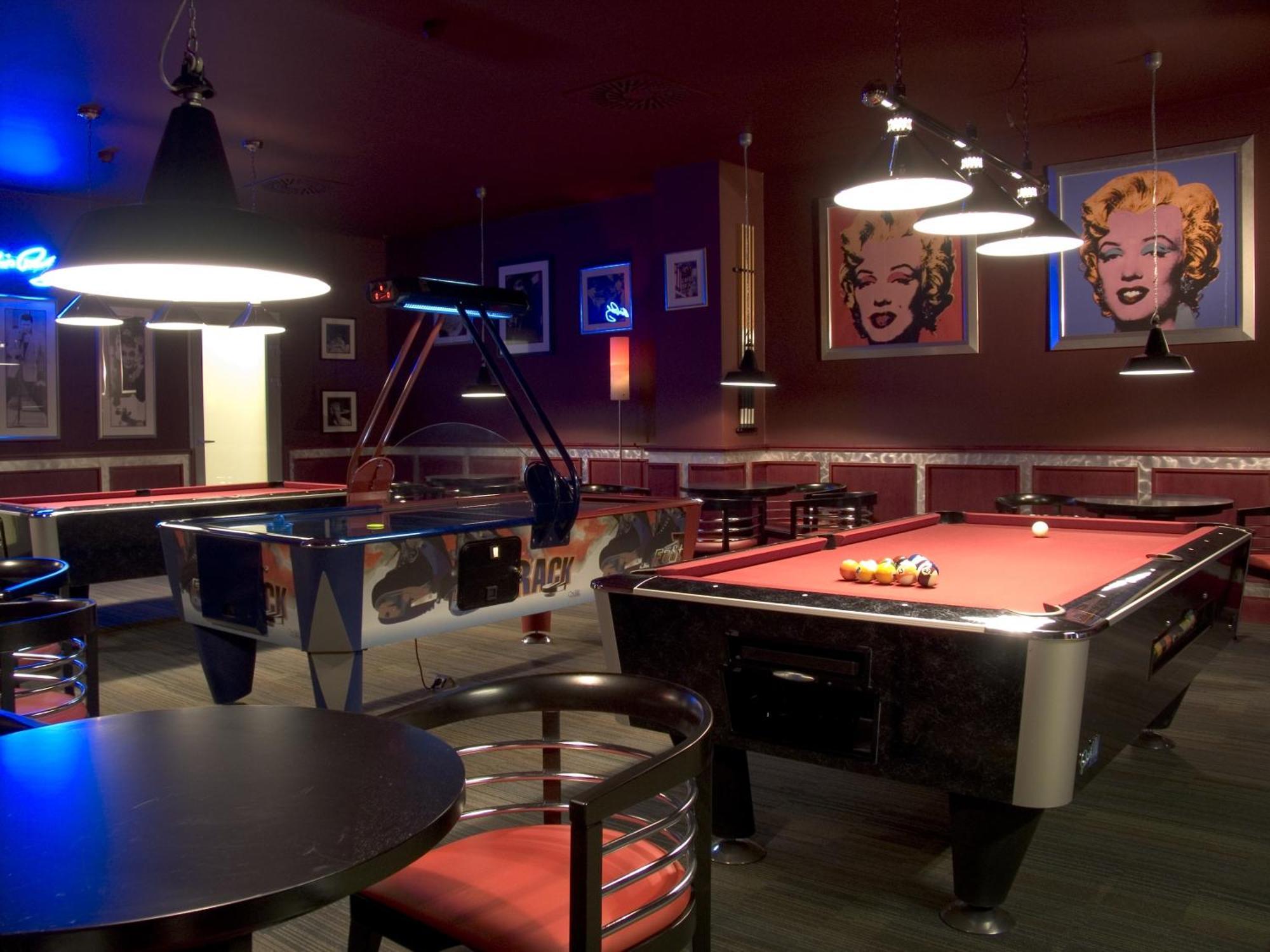 Hotel Aquacity Seasons Poprad Buitenkant foto