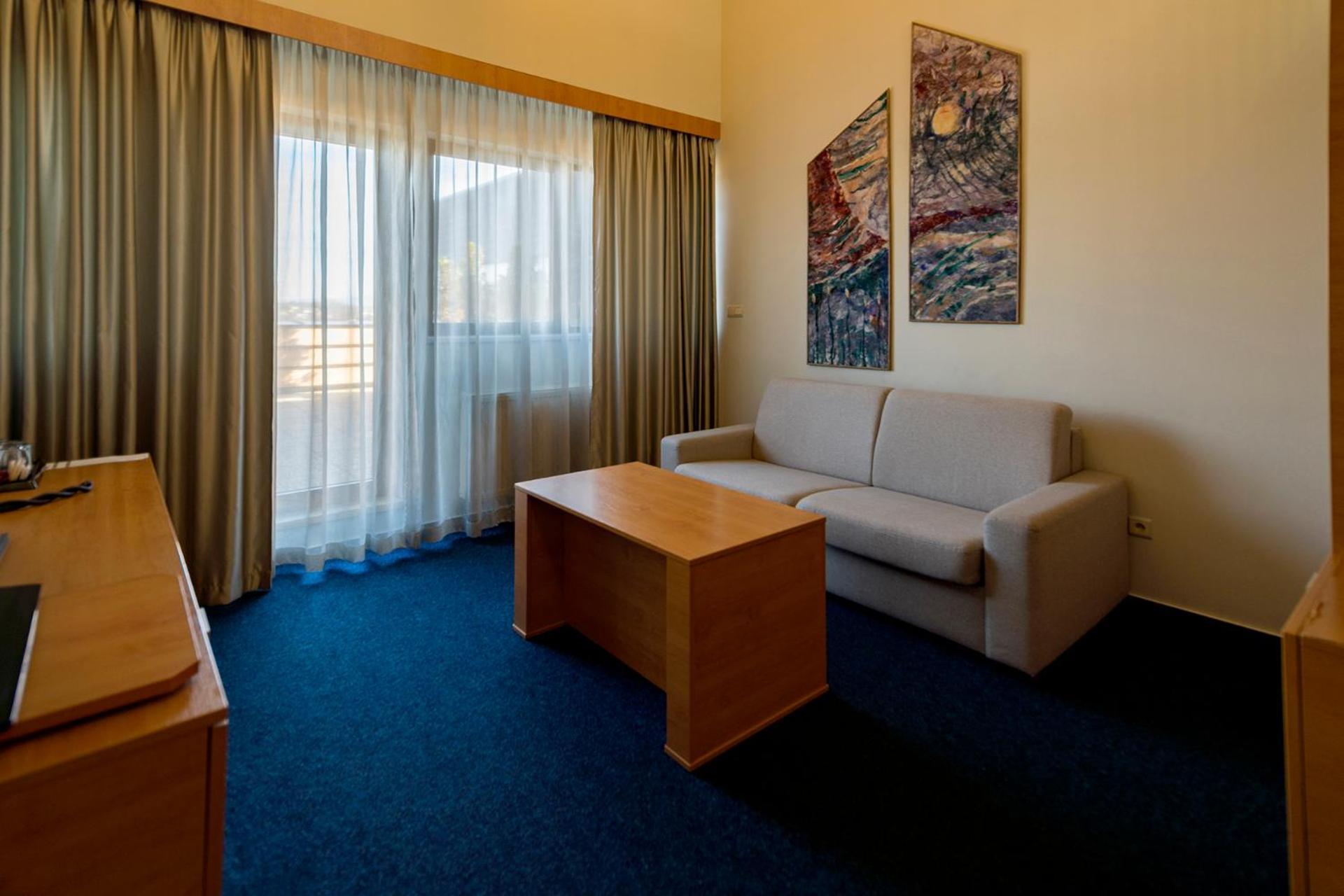 Hotel Aquacity Seasons Poprad Buitenkant foto