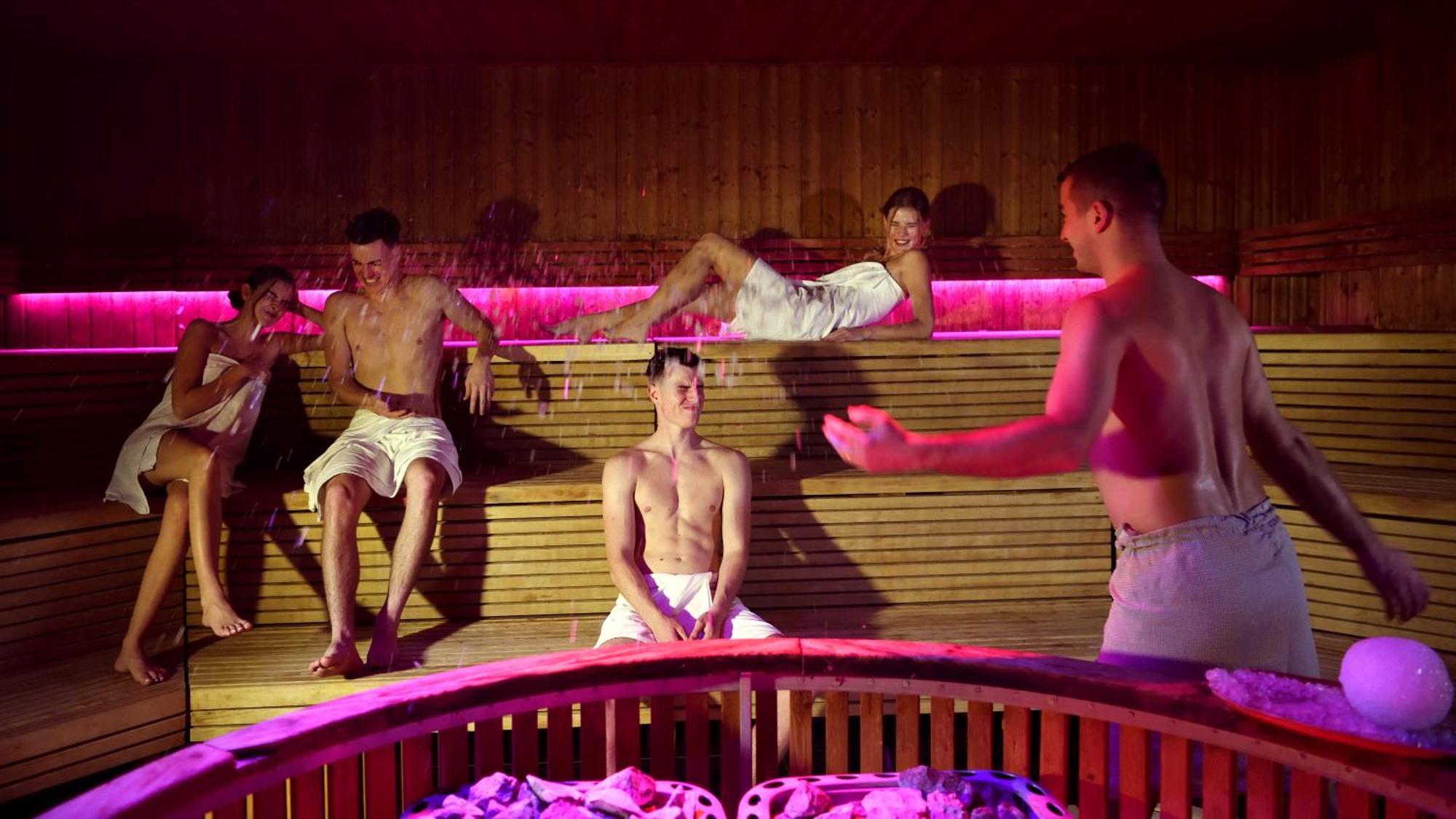 Hotel Aquacity Seasons Poprad Buitenkant foto